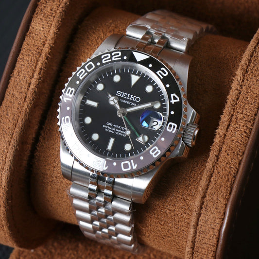GMT Bruce Wayne Black Grey Custom Mod